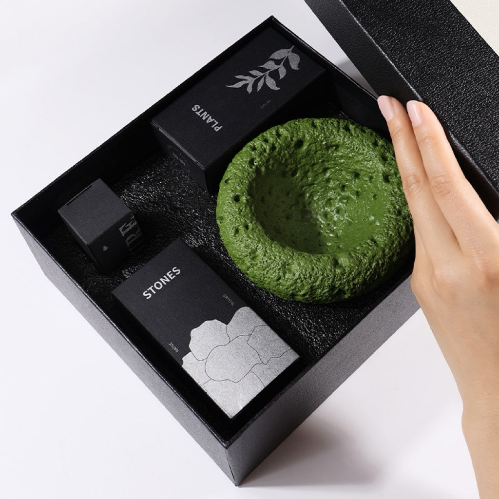 Pure Essence Crystal Aromatherapy Gift Set – Handcrafted Stone Diffuser with Natural Crystals, Botanical Accents & Essential Oil | A Luxury Flame-Free Aroma Ritual