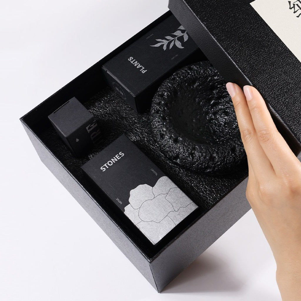 Pure Essence Crystal Aromatherapy Gift Set – Handcrafted Stone Diffuser with Natural Crystals, Botanical Accents & Essential Oil | A Luxury Flame-Free Aroma Ritual